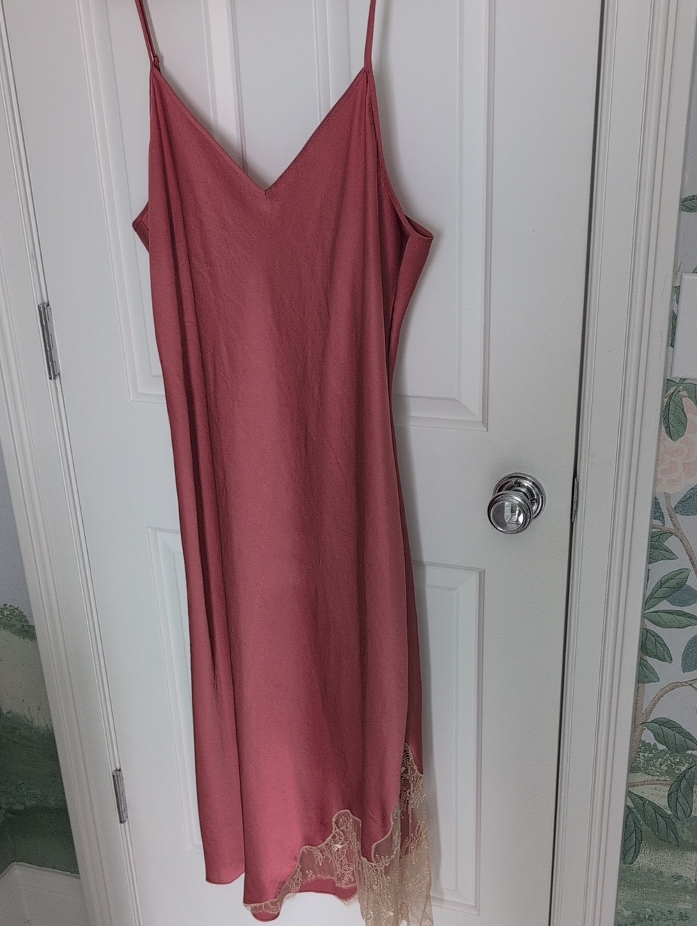 Aritizia Wilfred  Satin Dress with Lace Hem - Rose